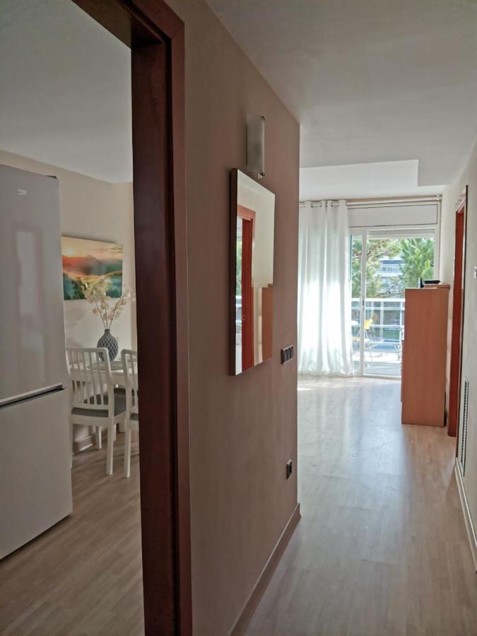 Apartment Near The Sea In Бланес Экстерьер фото